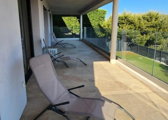 Villa Des Roses